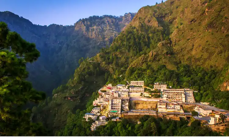 Vaishno Devi Yatra (Jammu and Kashmir)