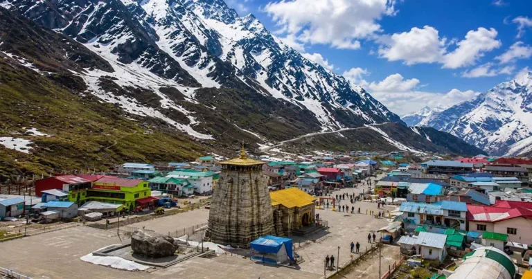 Scenic Views You Can Expect During A Chardham Helicopter Ride