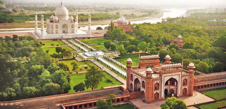 Agra Taj Mahal Tour by Helicopter from Delhi